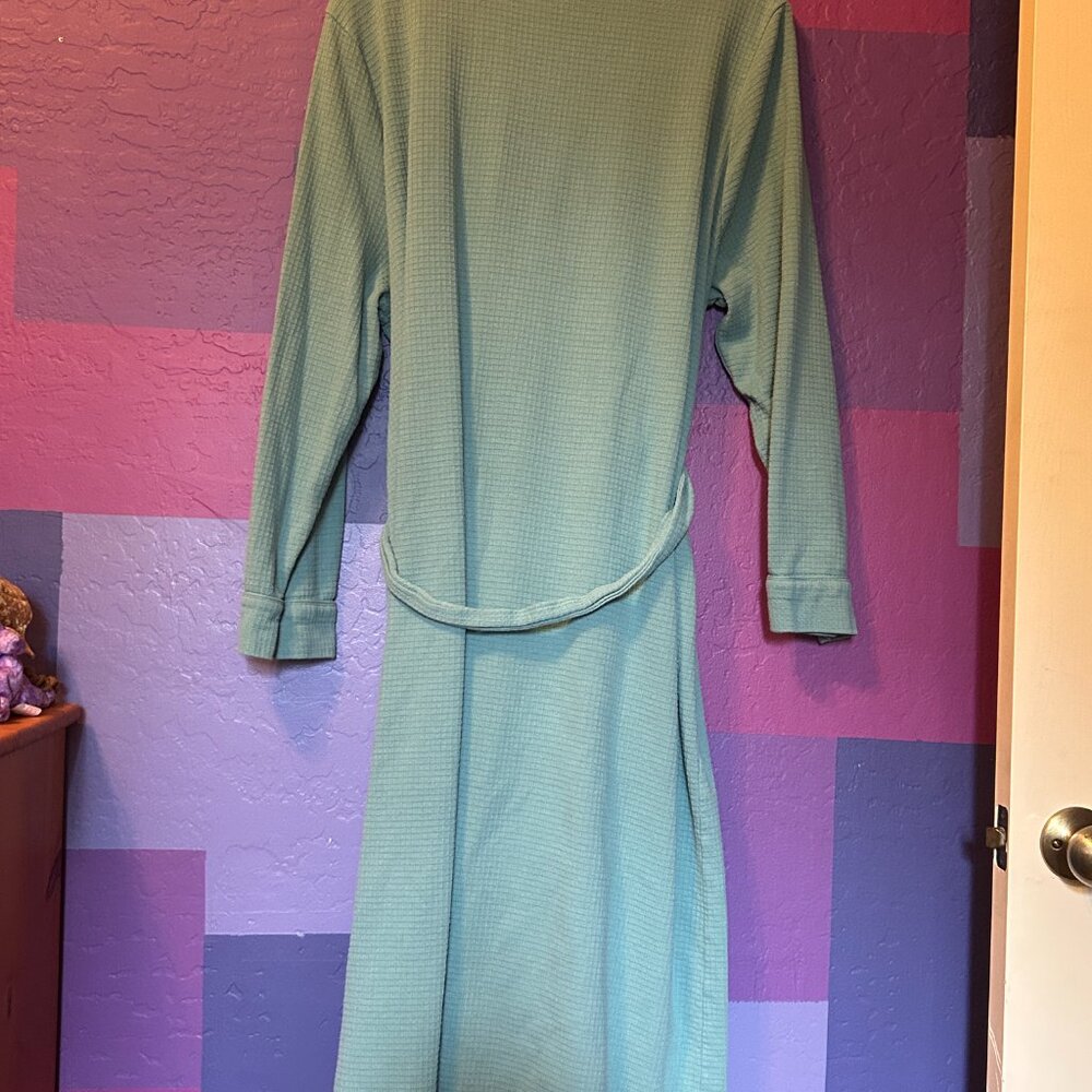 Amazon Essentials Robe - Picture 9 of 10